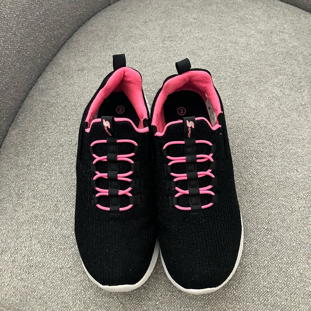 Kids sketcher Black and Pink Athletic Shoes